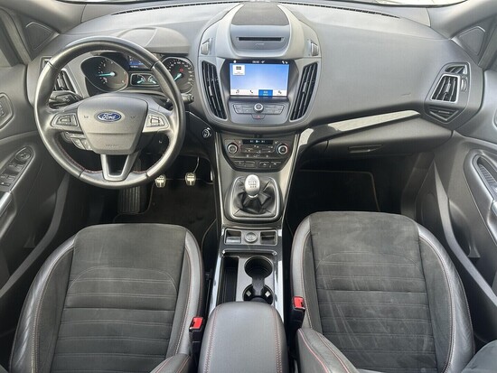FORD KUGA ST-line 2.0 TDCi 110 kW manuál_4