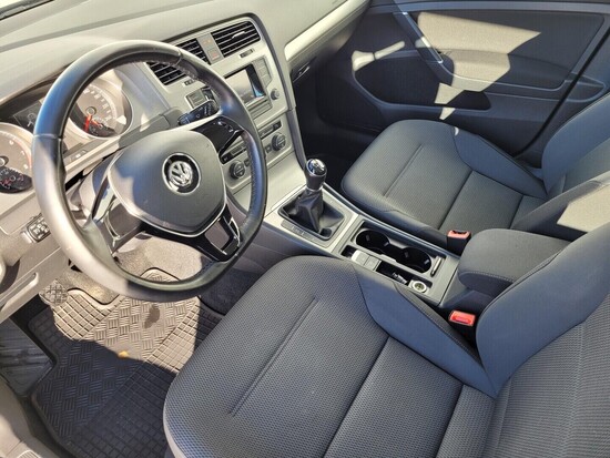 VOLKSWAGEN GOLF Comfortline 1.2 TSI 81 kW manuál_5