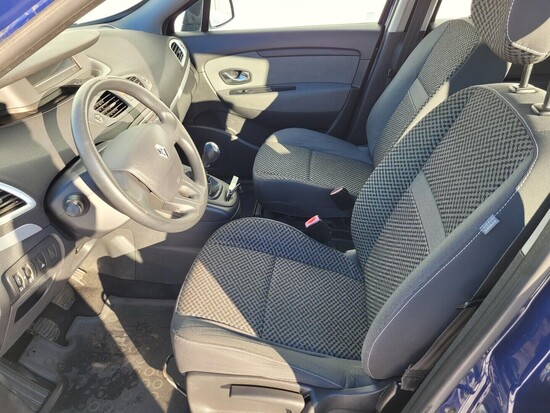 RENAULT GRAND SCÉNIC  1.5 dCi 78 kW manuál_5