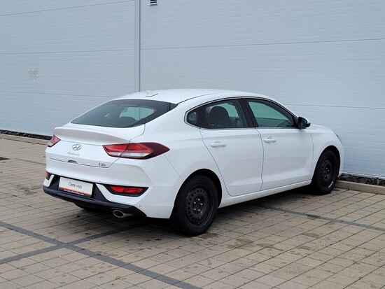 HYUNDAI I30 Style NAV 1.4 T-GDI 103 kW manuál_3