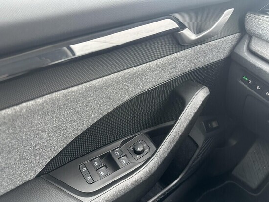 ŠKODA OCTAVIA Top Selection 1.5 TSI 110 kW manuál, DPH_5