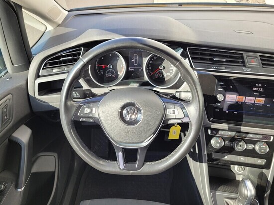 VOLKSWAGEN TOURAN Comfortline  2.0 TDI 110 kW automat_4