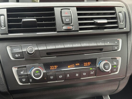 BMW 120 xDrive Mpaket 2.0 D 135 kW manuál_5