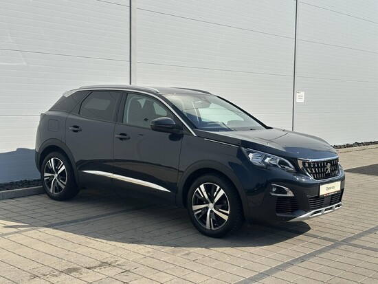 PEUGEOT 3008 Allure 1.5 BlueHDi 96 kW manuál_2
