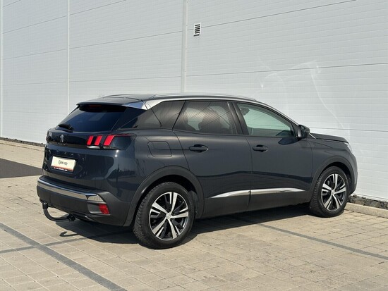 PEUGEOT 3008 Allure 1.5 BlueHDi 96 kW manuál_3