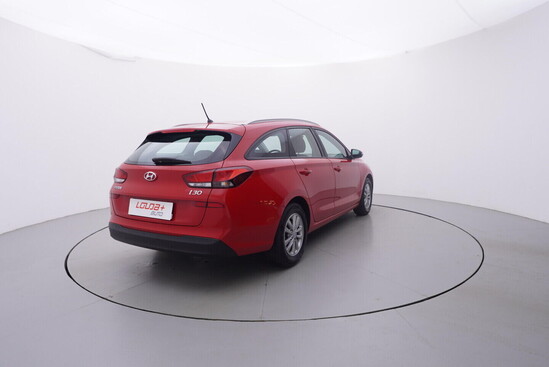 HYUNDAI I30  1.0 GDi 88 kW manuál_3
