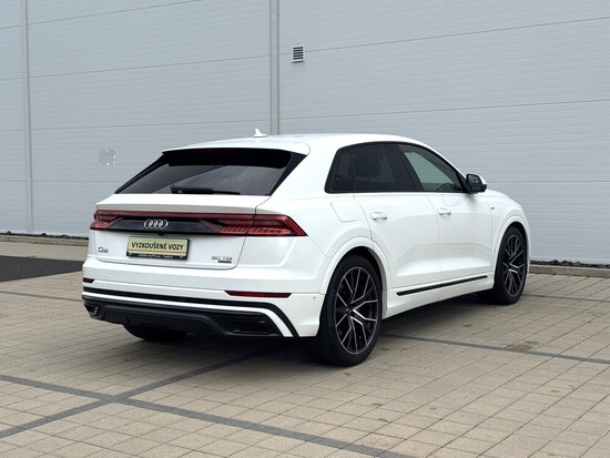 AUDI Q8 S-line 3.0 TDI 210 kW automat, DPH_3