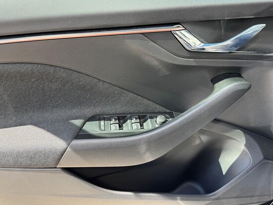 ŠKODA SCALA Top Selection 1.0 TSI 85 kW automat, DPH_5