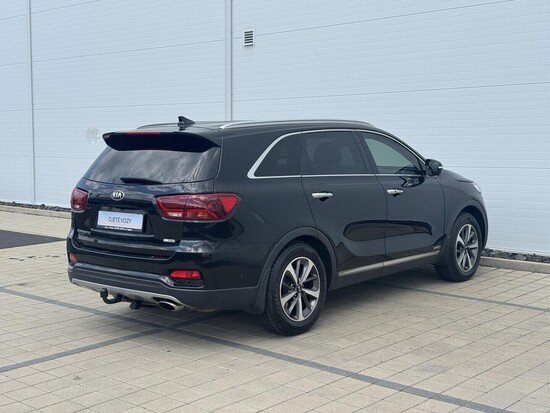 KIA SORENTO  2.2 CRDi 147 kW automat_4