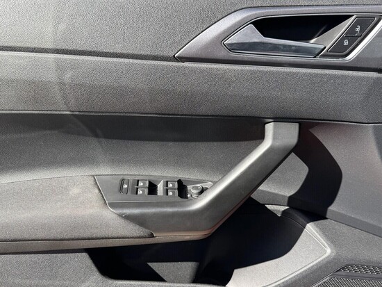 VOLKSWAGEN POLO HIGHLINE 1.0 TSI 70 kW automat_5