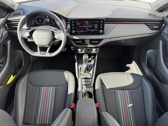 ŠKODA KAMIQ Monte Carlo 1.0 TSI 85 kW automat, DPH_4