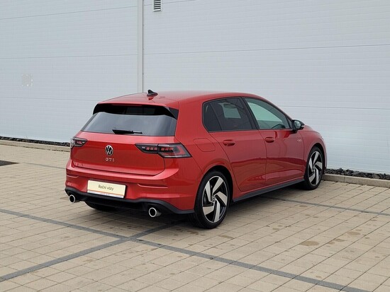 VOLKSWAGEN GOLF GTI 2.0 TSI 195 kW automat, DPH_3