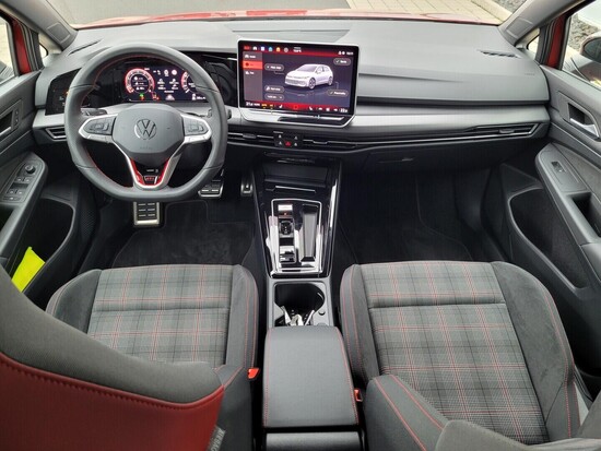 VOLKSWAGEN GOLF GTI 2.0 TSI 195 kW automat, DPH_4