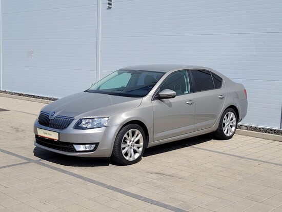 ŠKODA OCTAVIA Elegance 1.6 TDI 77 kW automat_1