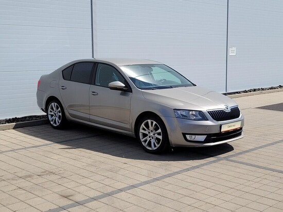 ŠKODA OCTAVIA Elegance 1.6 TDI 77 kW automat_2