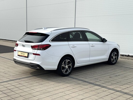 HYUNDAI I30 Smart 1.6 CRDi 85 kW manuál_3