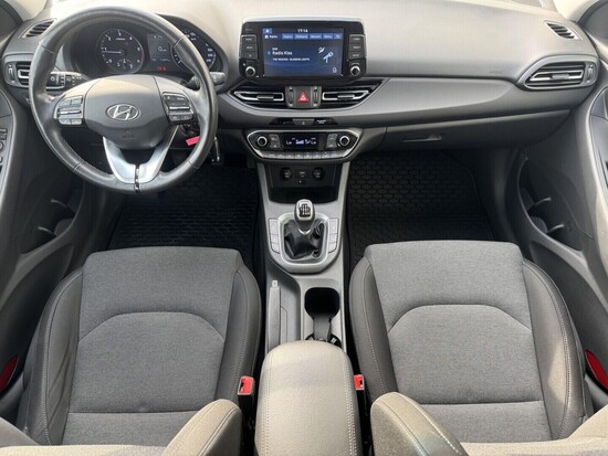 HYUNDAI I30 Smart 1.6 CRDi 85 kW manuál_4