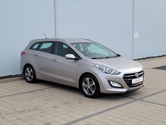 HYUNDAI I30 Trikolor 1.6 CRDi 81 kW manuál_2