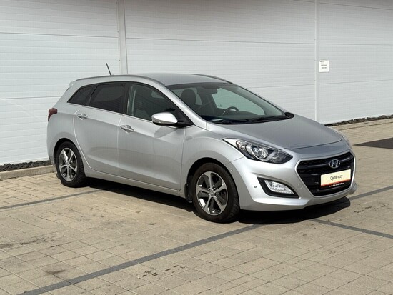 HYUNDAI I30  1.6 CRDi 100 kW manuál_2