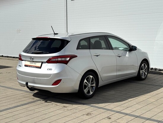 HYUNDAI I30  1.6 CRDi 100 kW manuál_3