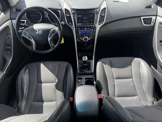HYUNDAI I30  1.6 CRDi 100 kW manuál_4
