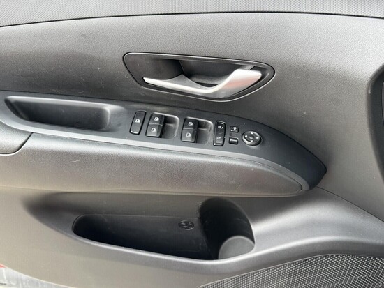 HYUNDAI TUCSON Comfort 1.6 T-GDI 110 kW manuál_5