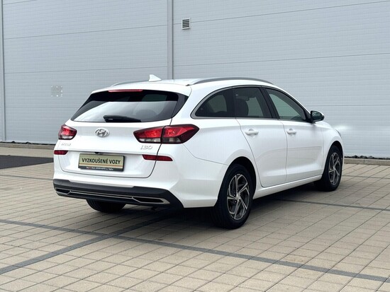 HYUNDAI I30 Smart 1.0 T-GDI _ kW manuál_3