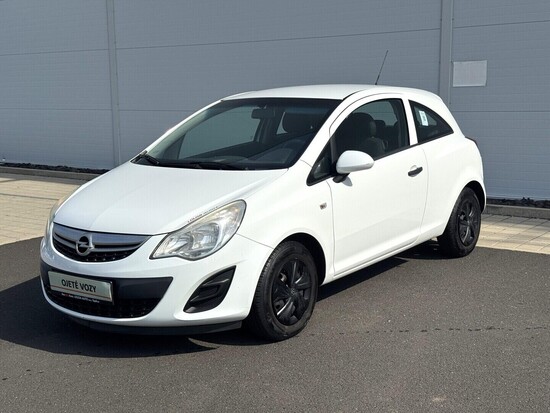 OPEL CORSA Selection Comfort 1.2 i 63 kW manuál_1