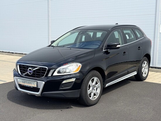 VOLVO XC60  2.0 D4 120 kW automat_1