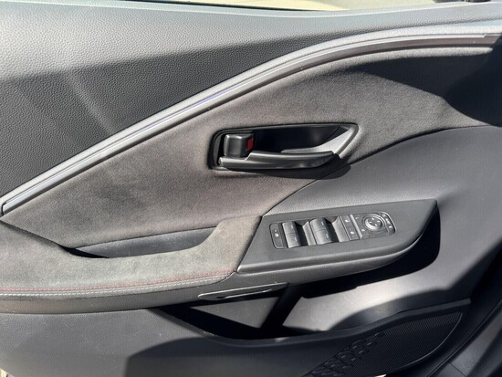 TOYOTA C-HR GR Sport 2.0 E-CVT 112 kW automat, DPH_5