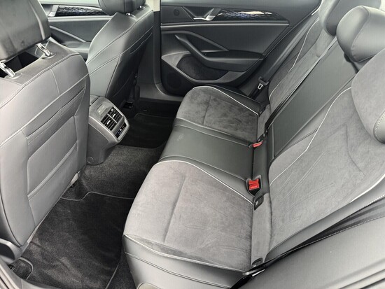 VOLKSWAGEN PASSAT Elegance 2.0 TDI 110 kW automat, DPH_5