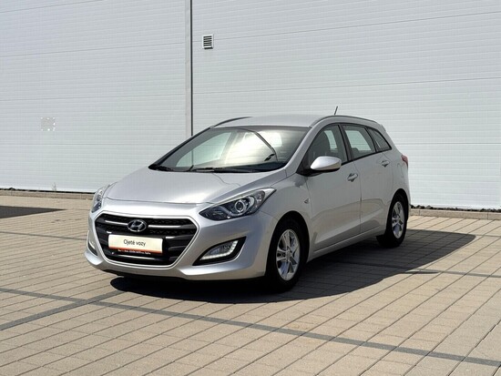 HYUNDAI I30 Trikolor 1.6 CRDi 81 kW manuál_1