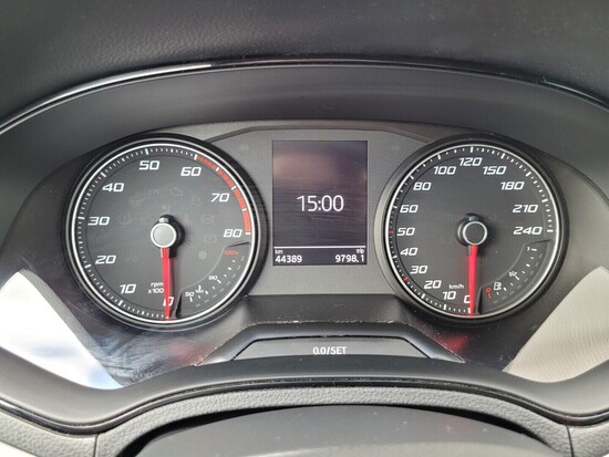 SEAT ARONA Xcellence 1.0 TSI 85 kW manuál_4