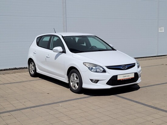 HYUNDAI I30 Trikolor 1.4  81 kW manuál_2