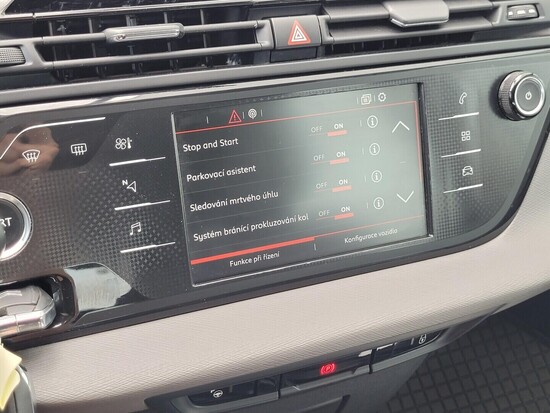 CITROEN C4 PICASSO S&S Feel 1.6 HDI 88 kW manuál_5