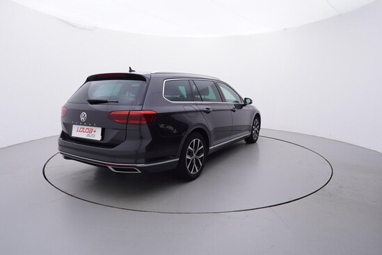 VOLKSWAGEN PASSAT VARIANT Elegance 2.0 TDI 110 kW automat, DPH_3