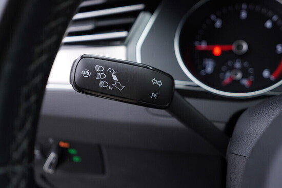 VOLKSWAGEN PASSAT VARIANT Elegance 2.0 TDI 110 kW automat, DPH_5
