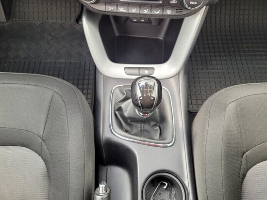 KIA CEED  1.6 GDI 99 kW manuál_5