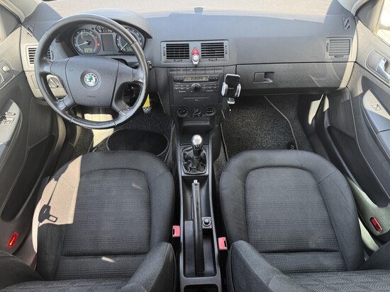 ŠKODA FABIA  1.4 MPI 59 kW manuál_4