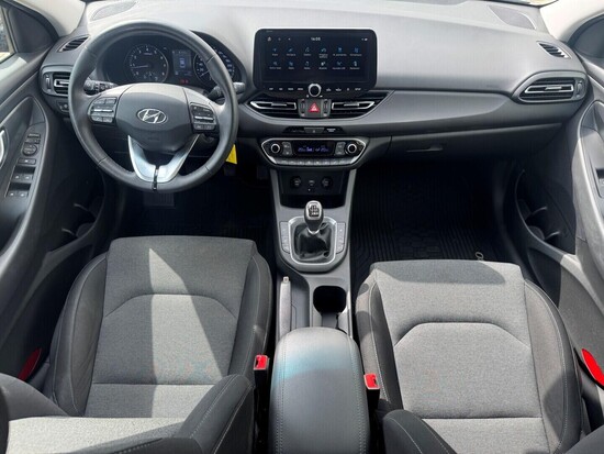 HYUNDAI I30  1.5 T-GDI 118 kW manuál_4