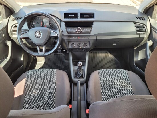 ŠKODA FABIA Ambiente 1.0 TSI 70 kW manuál_4