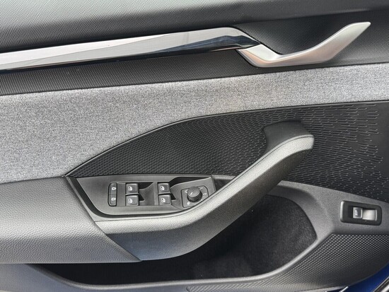 ŠKODA OCTAVIA Top Selection 1.5 TSI 110 kW manuál, DPH_5