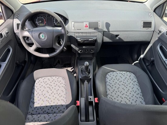 ŠKODA FABIA  1.2 HTP 40 kW manuál_4