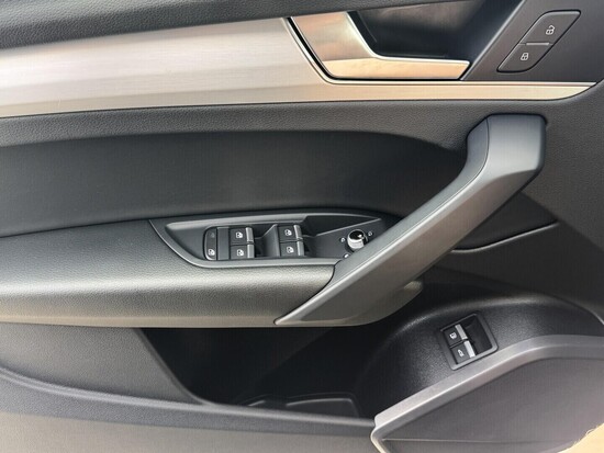 AUDI Q5 S-line 2.0 TFSI 195 kW automat, DPH_5