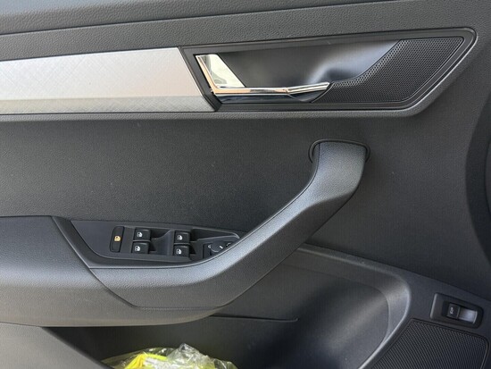 ŠKODA KAROQ Selection 1.5 TSI 110 kW automat, DPH_5