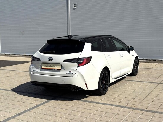 TOYOTA COROLLA GR Sport 2.0 e-CVT 112 kW automat, DPH_3