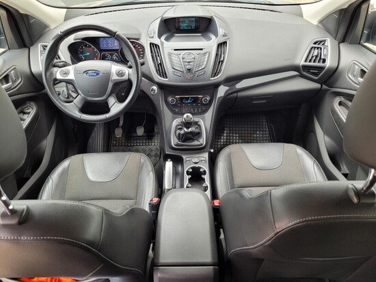 FORD KUGA Titanium 1.5 EcoBoost 110 kW manuál_4