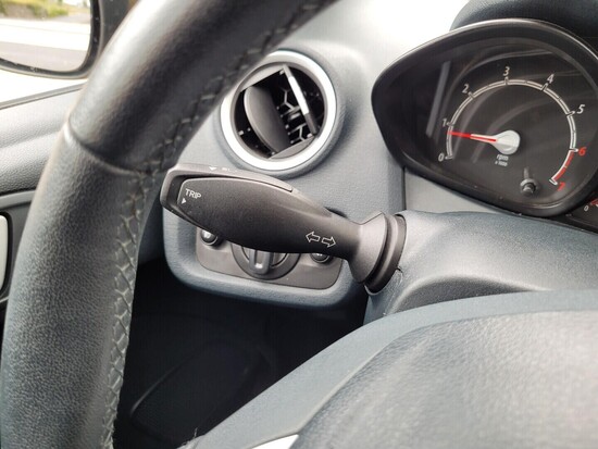 FORD FIESTA Trend 1.2 Duratec 60 kW manuál_5
