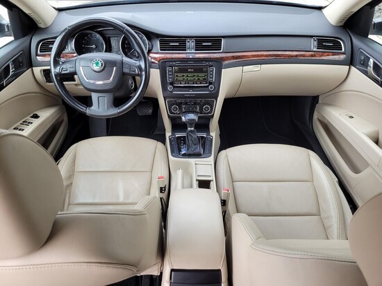 ŠKODA SUPERB Elegance 2.0 TDI 103 kW automat_4