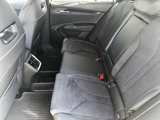 ŠKODA ELROQ SportLine Elektro 150 kW automat_5